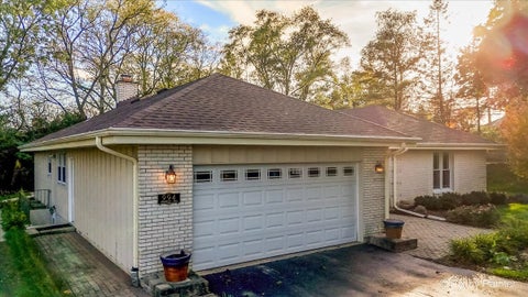 Tiny photo for 994 Commonwealth Court, Barrington, IL 60010 (MLS # 12790195)