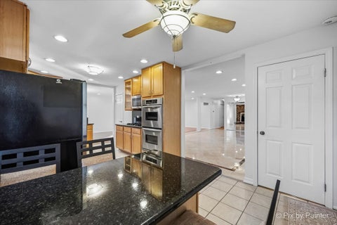 Tiny photo for 994 Commonwealth Court, Barrington, IL 60010 (MLS # 12790195)