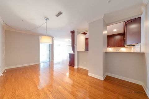 Tiny photo for 44 N Vail Avenue #613, Arlington Heights, IL 60005 (MLS # 12525196)