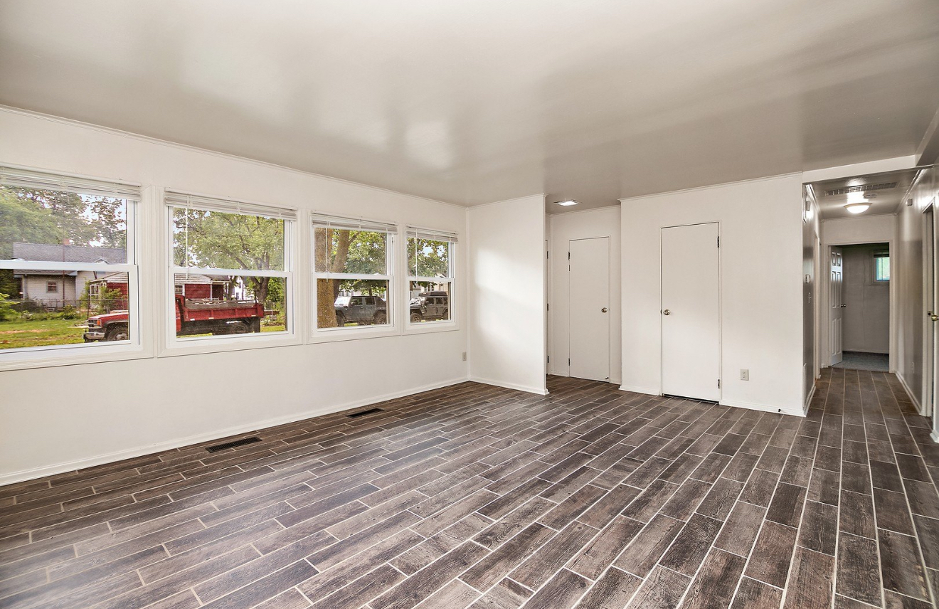 294 N Taylor Avenue