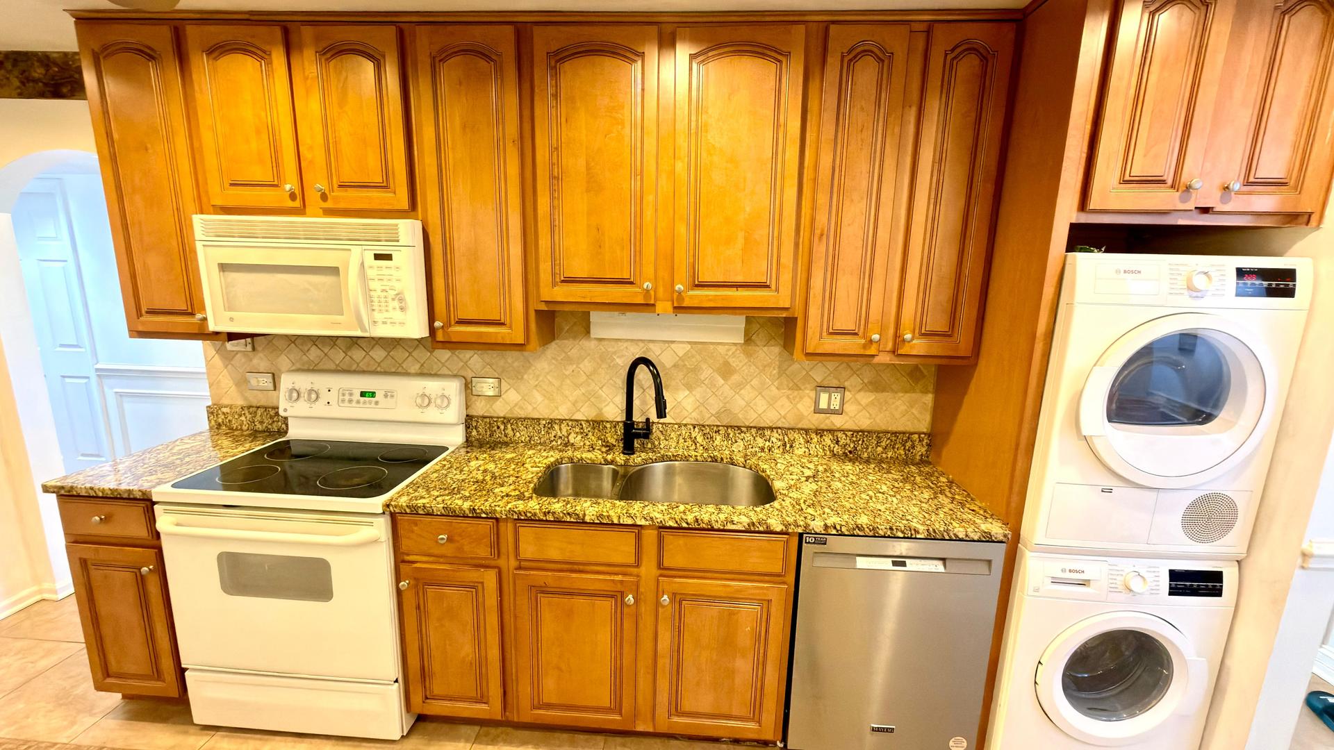 910 Beau Drive 313