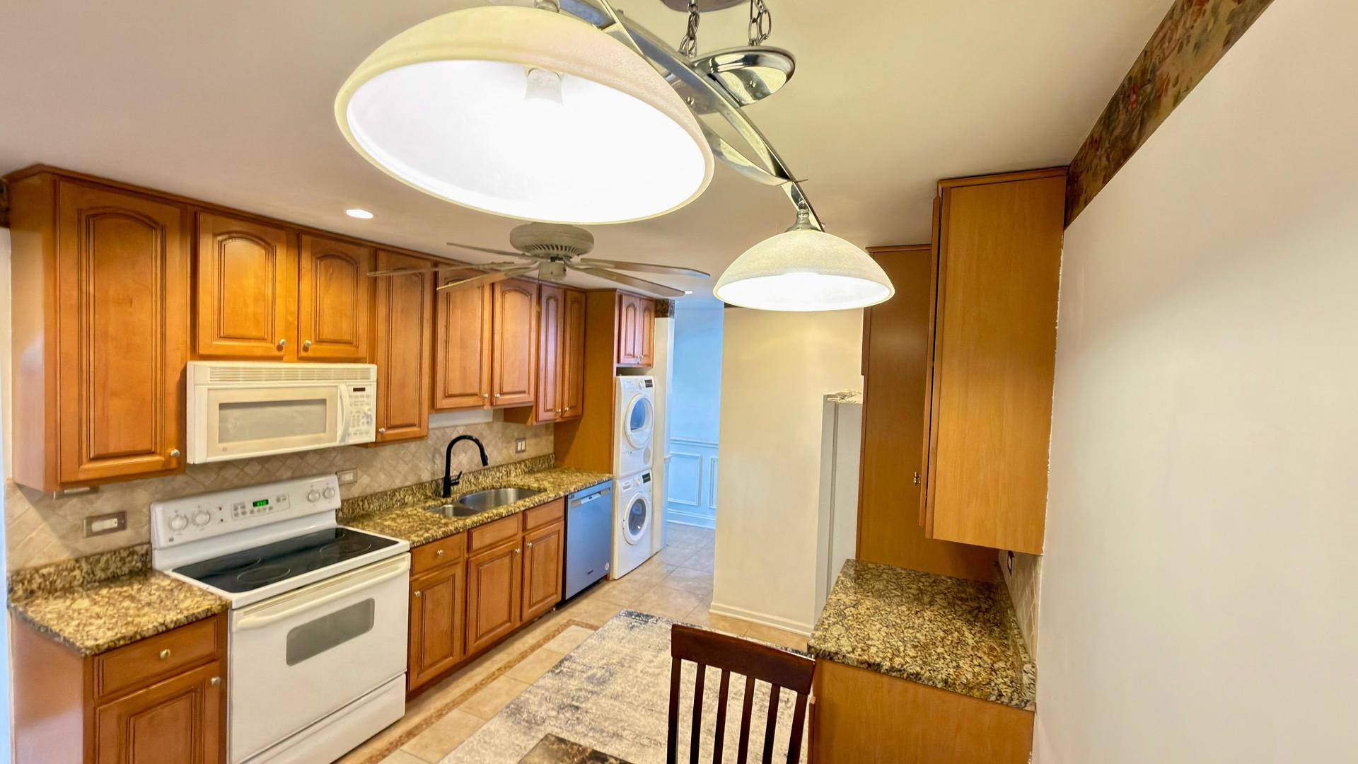 910 Beau Drive 313