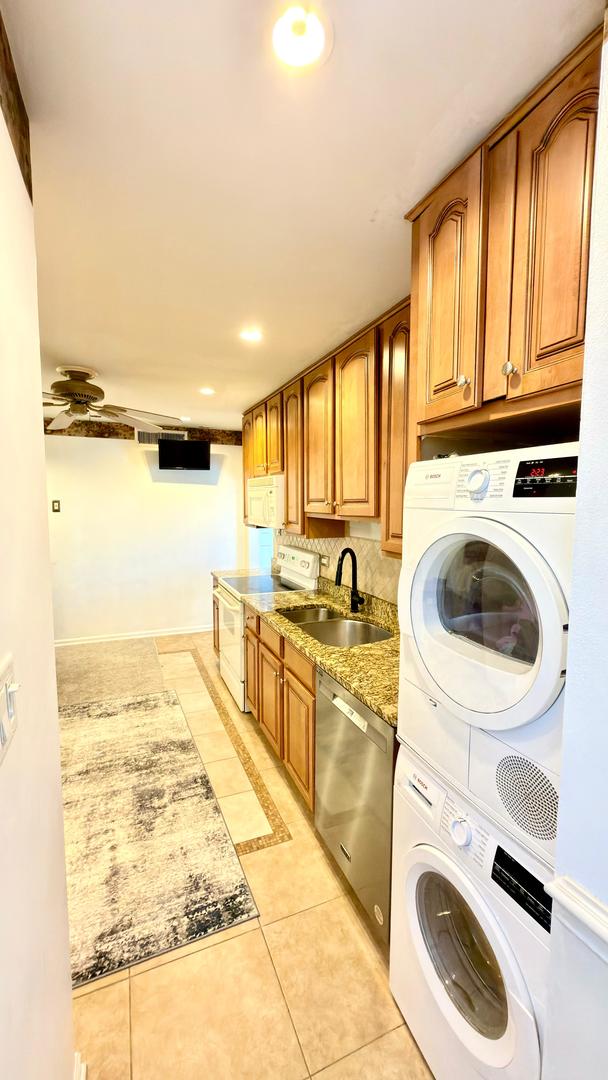 910 Beau Drive 313