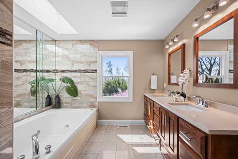 Tiny photo for 26 Brandywine Road, South Barrington, IL 60010 (MLS # 12720909)