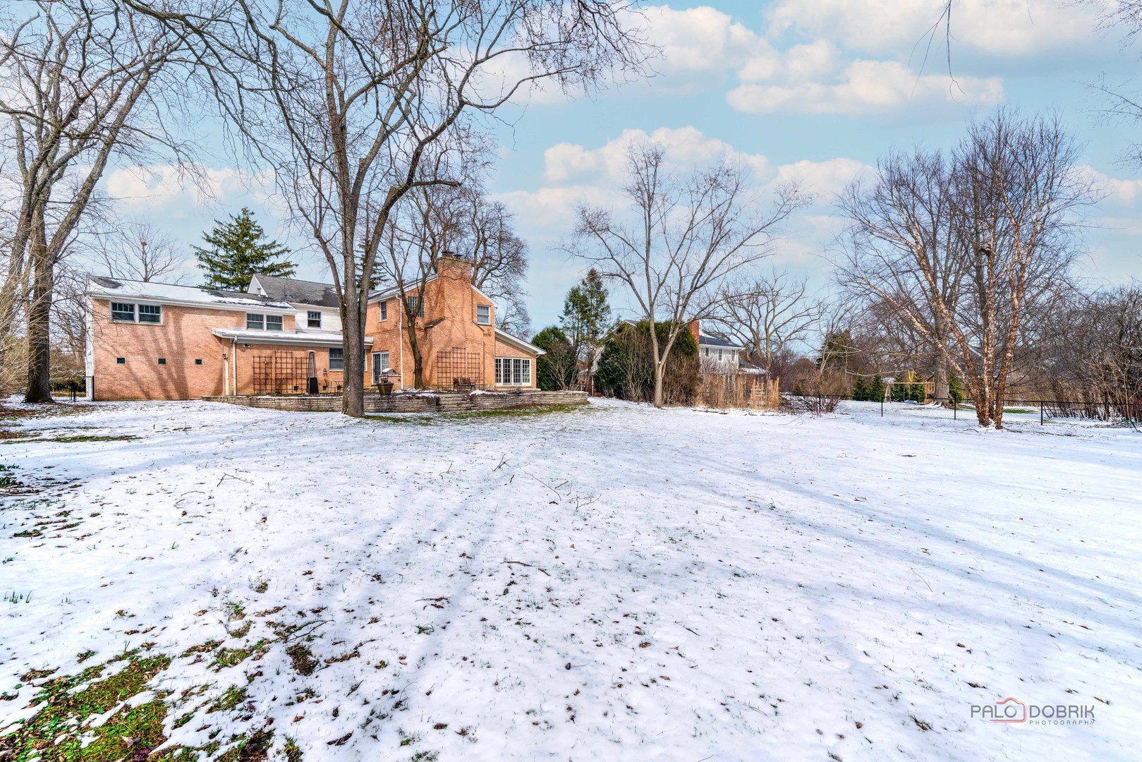 Northbrook, Illinois, 60062, United States, 5 Bedrooms Bedrooms, ,4 BathroomsBathrooms,Residential,Active,2032927
