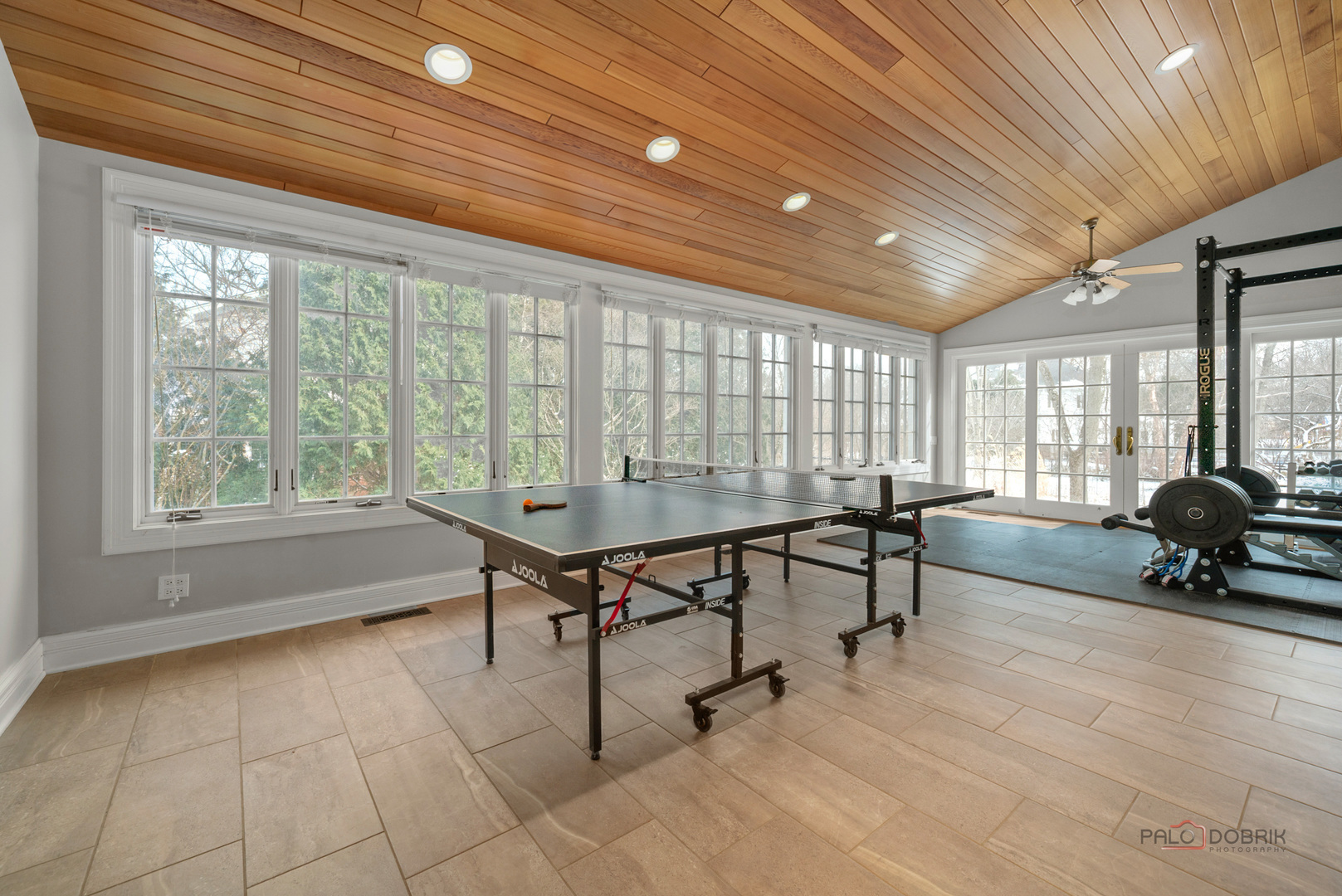 Northbrook, Illinois, 60062, United States, 5 Bedrooms Bedrooms, ,4 BathroomsBathrooms,Residential,Active,2032927