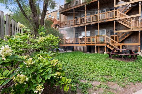 Tiny photo for 2027 N CALIFORNIA Avenue #E1, Chicago, IL 60647 (MLS # 12462754)