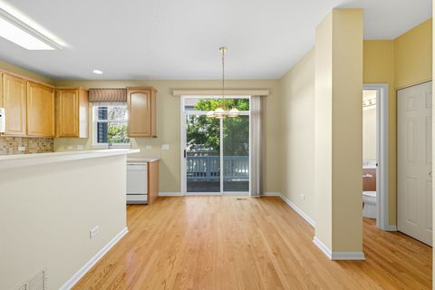 Tiny photo for 5662 Cambridge Way, Hanover Park, IL 60133 (MLS # 12512324)