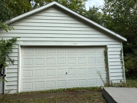 Tiny photo for 1504 W Glen Flora Avenue, Waukegan, IL 60085 (MLS # 12490943)