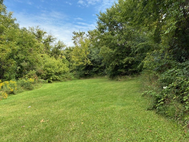 1504 W Glen Flora Avenue