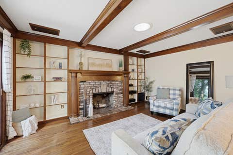Tiny photo for 17 Sunset Circle, Bettendorf, IA 52722 (MLS # 12737069)