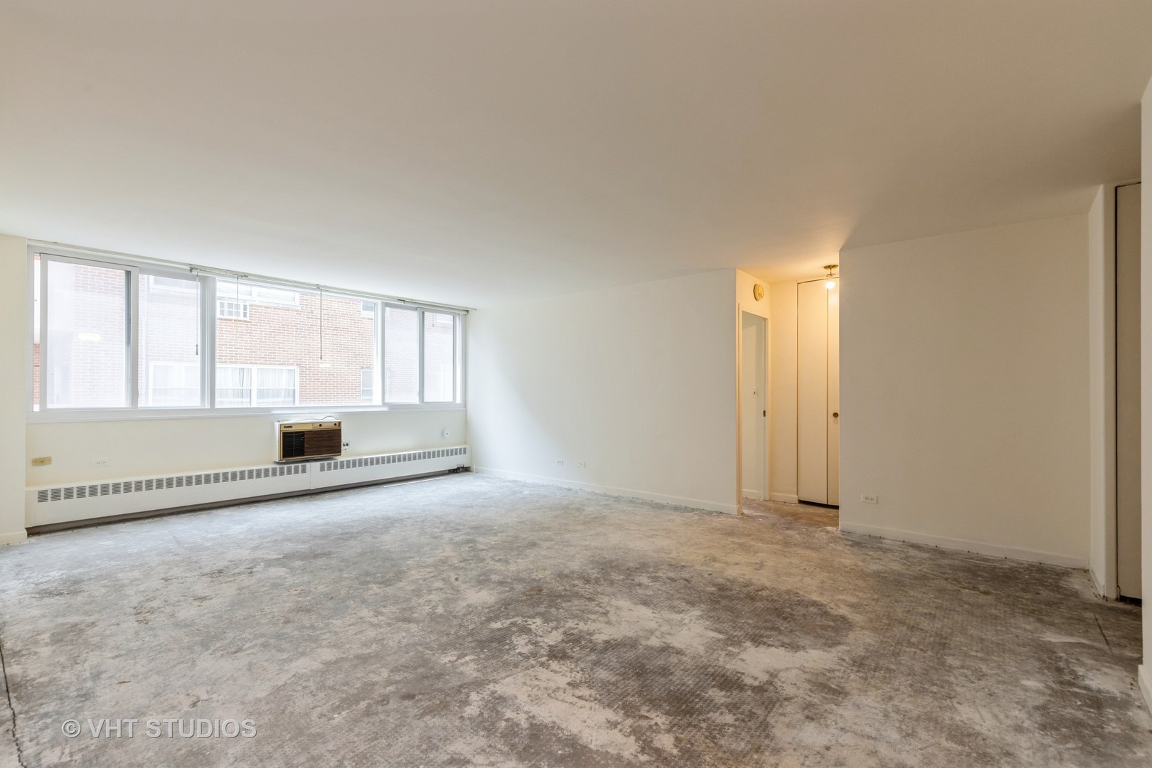 1516 Hinman Avenue 504