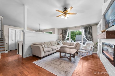 Tiny photo for 38796 N Kenmore Road, Antioch, IL 60002 (MLS # 12672441)
