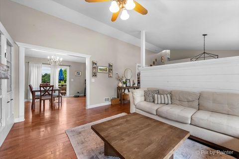 Tiny photo for 38796 N Kenmore Road, Antioch, IL 60002 (MLS # 12672441)