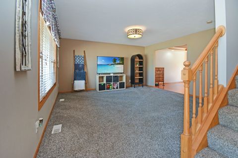 Tiny photo for 104 Hunter Court, Hudson, IL 61748 (MLS # 12597328)