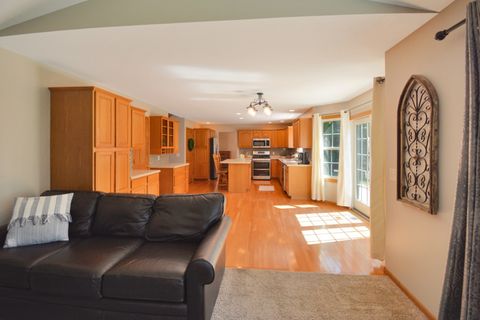 Tiny photo for 104 Hunter Court, Hudson, IL 61748 (MLS # 12597328)