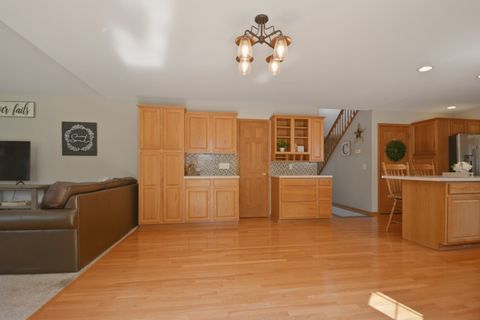 Tiny photo for 104 Hunter Court, Hudson, IL 61748 (MLS # 12597328)