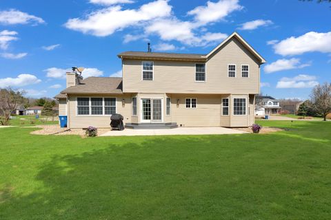 Tiny photo for 104 Hunter Court, Hudson, IL 61748 (MLS # 12597328)