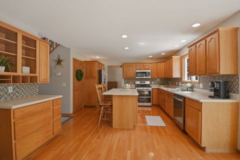 Tiny photo for 104 Hunter Court, Hudson, IL 61748 (MLS # 12597328)