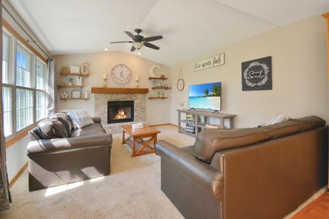 Tiny photo for 104 Hunter Court, Hudson, IL 61748 (MLS # 12597328)