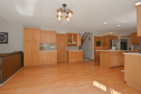 Tiny photo for 104 Hunter Court, Hudson, IL 61748 (MLS # 12597328)