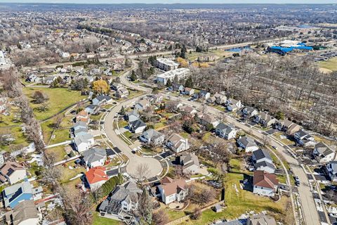 Tiny photo for 18224 W Old Pine Court, Gurnee, IL 60031 (MLS # 12587098)