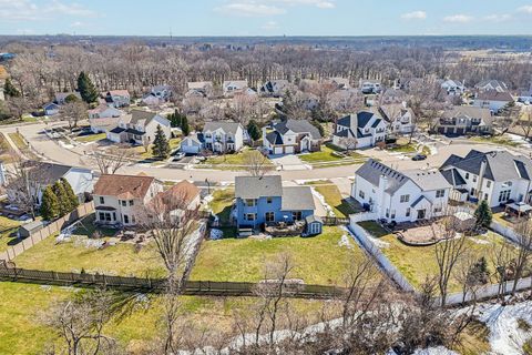 Tiny photo for 18224 W Old Pine Court, Gurnee, IL 60031 (MLS # 12587098)