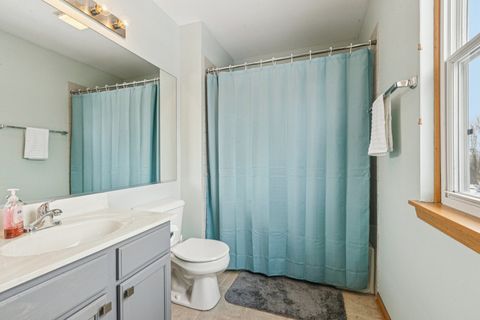 Tiny photo for 18224 W Old Pine Court, Gurnee, IL 60031 (MLS # 12587098)