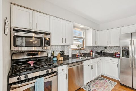 Tiny photo for 18224 W Old Pine Court, Gurnee, IL 60031 (MLS # 12587098)