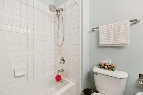 Tiny photo for 18224 W Old Pine Court, Gurnee, IL 60031 (MLS # 12587098)