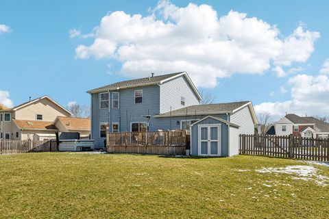 Tiny photo for 18224 W Old Pine Court, Gurnee, IL 60031 (MLS # 12587098)