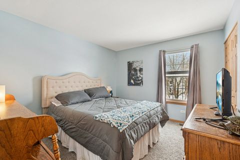 Tiny photo for 18224 W Old Pine Court, Gurnee, IL 60031 (MLS # 12587098)