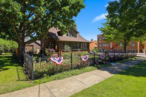 Tiny photo for 500 Cedar Street, St. Charles, IL 60174 (MLS # 12681370)