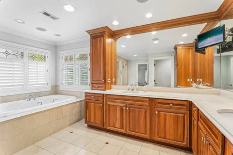 Tiny photo for 603 S Main Street, Mount Prospect, IL 60056 (MLS # 12715205)