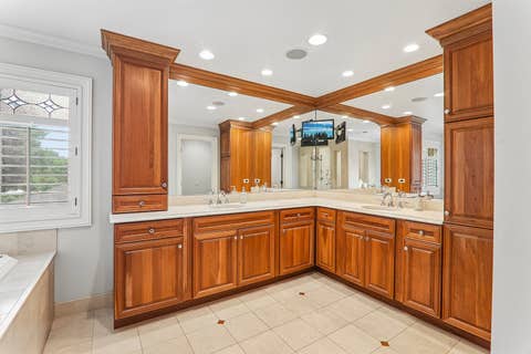 Tiny photo for 603 S Main Street, Mount Prospect, IL 60056 (MLS # 12715205)