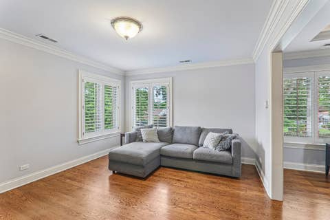 Tiny photo for 603 S Main Street, Mount Prospect, IL 60056 (MLS # 12715205)