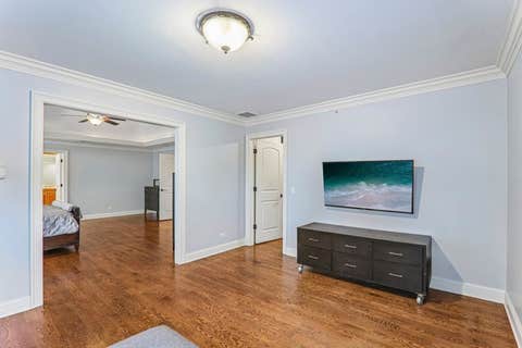 Tiny photo for 603 S Main Street, Mount Prospect, IL 60056 (MLS # 12715205)