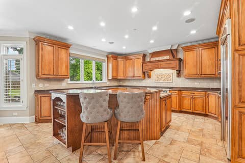 Tiny photo for 603 S Main Street, Mount Prospect, IL 60056 (MLS # 12715205)