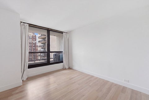 Tiny photo for 1030 N State Street #5L, Chicago, IL 60610 (MLS # 12738503)
