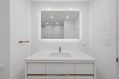 Tiny photo for 1030 N State Street #5L, Chicago, IL 60610 (MLS # 12738503)