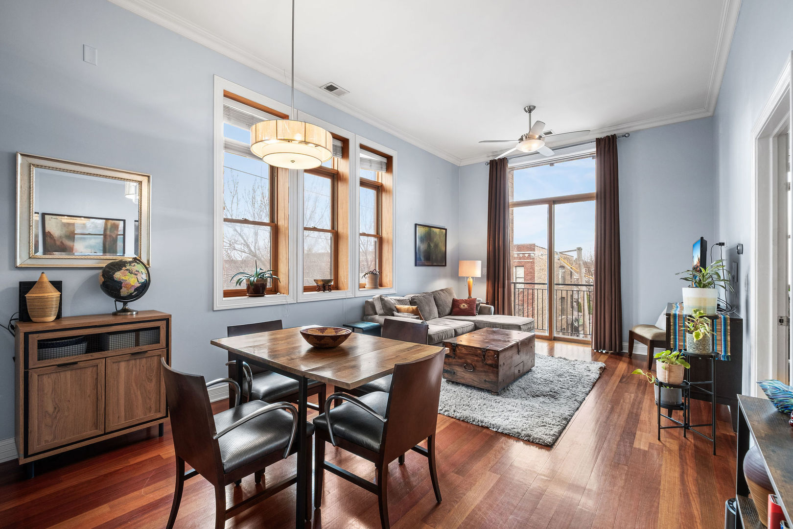 4755 N Washtenaw Avenue 305