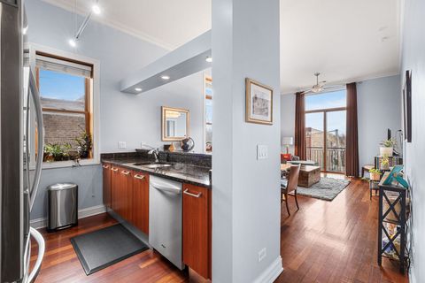 Tiny photo for 4755 N Washtenaw Avenue #305, Chicago, IL 60625 (MLS # 12609776)