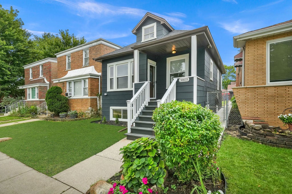 3805 W 63rd Place