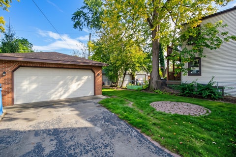 Tiny photo for 10335 S Trumbull Avenue, Chicago, IL 60655 (MLS # 12791270)