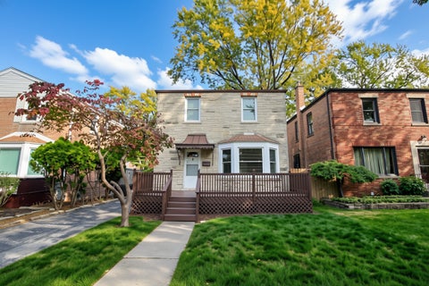 Photo of 10335 S Trumbull Avenue, Chicago, IL 60655 (MLS # 12791270)