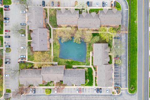 Tiny photo for 2219 NICHOLS Road #17A, Arlington Heights, IL 60004 (MLS # 12626974)