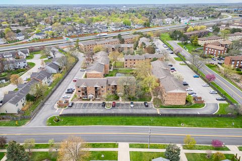 Tiny photo for 2219 NICHOLS Road #17A, Arlington Heights, IL 60004 (MLS # 12626974)