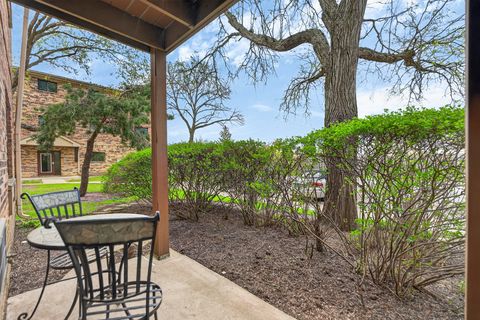 Tiny photo for 2219 NICHOLS Road #17A, Arlington Heights, IL 60004 (MLS # 12626974)