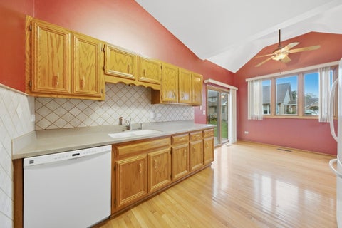 Tiny photo for 13549 Lockwood Street, Crestwood, IL 60418 (MLS # 12763448)