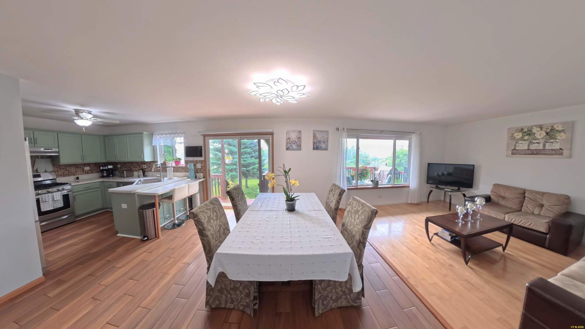 861 Seneca Trail